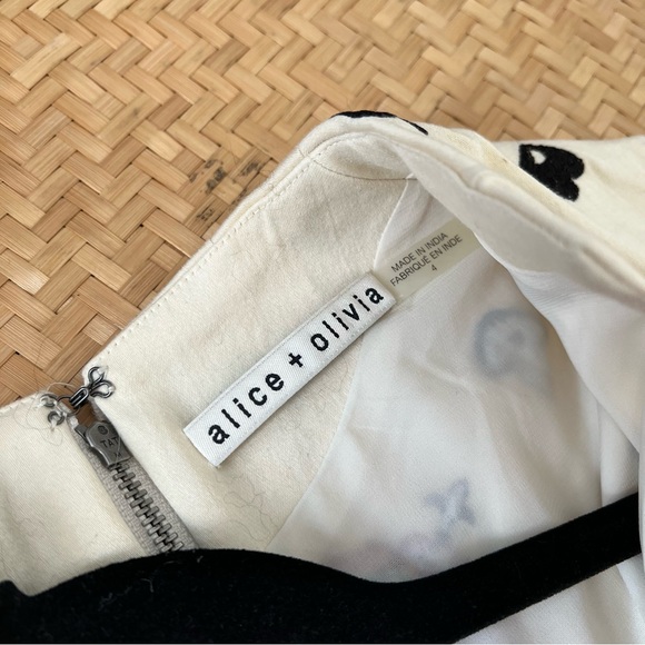 Alice + Olivia jacki embroidered sheath dress - Picture 10 of 10